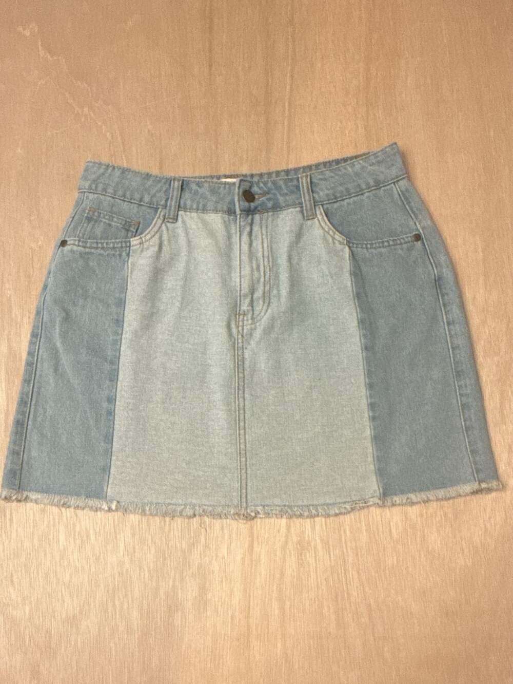 Chelsea & Violet Two Tone Blue Denim Mini Skirt with Raw Hem Size 28